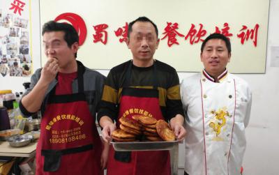 橘子视频成人污做的军屯锅盔